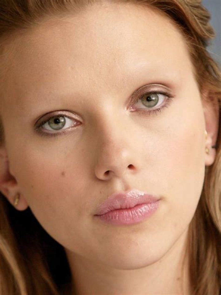 Celebrities Without Eyebrows